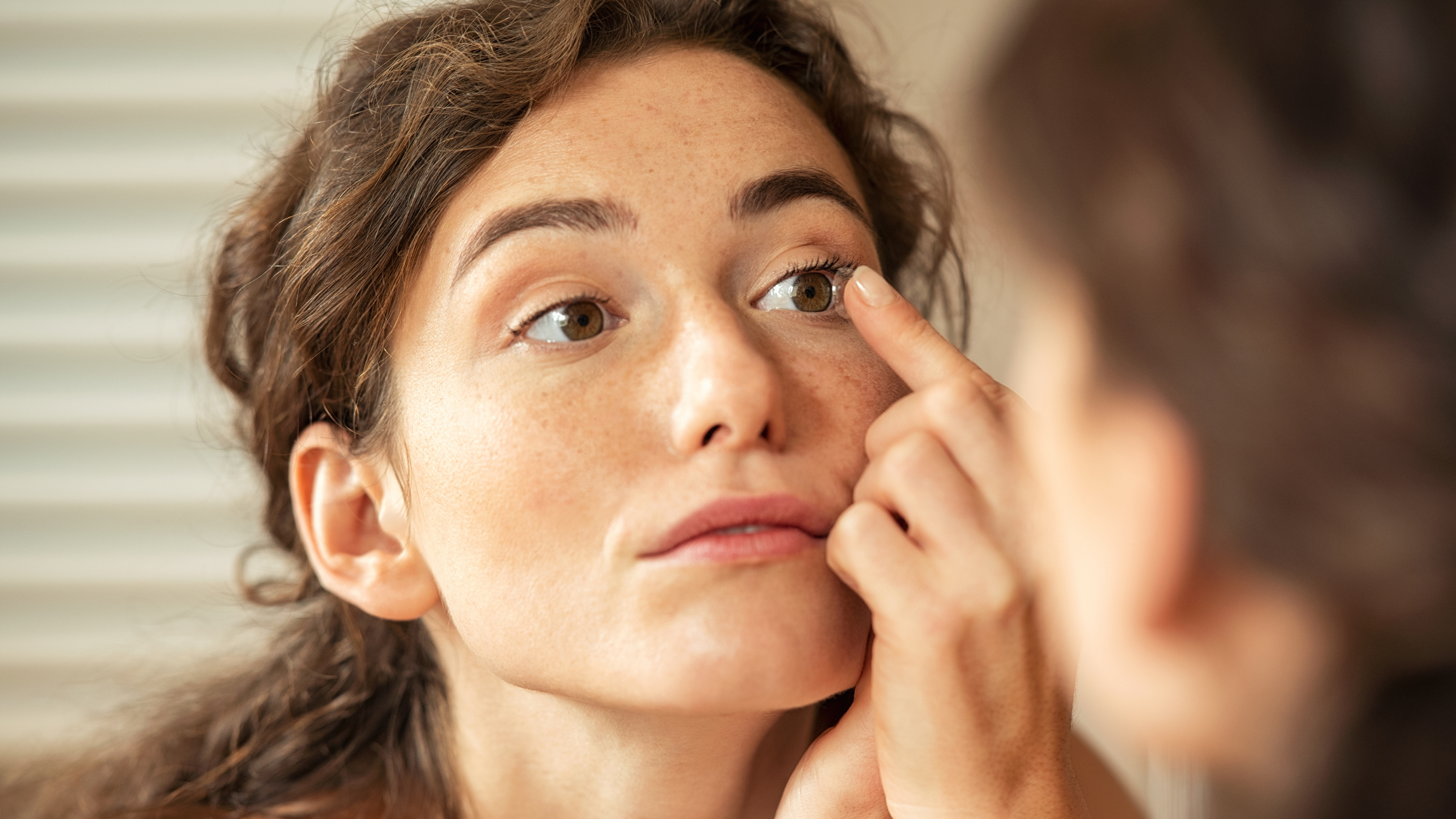 Ditch These Harmful Contact Lens Habits